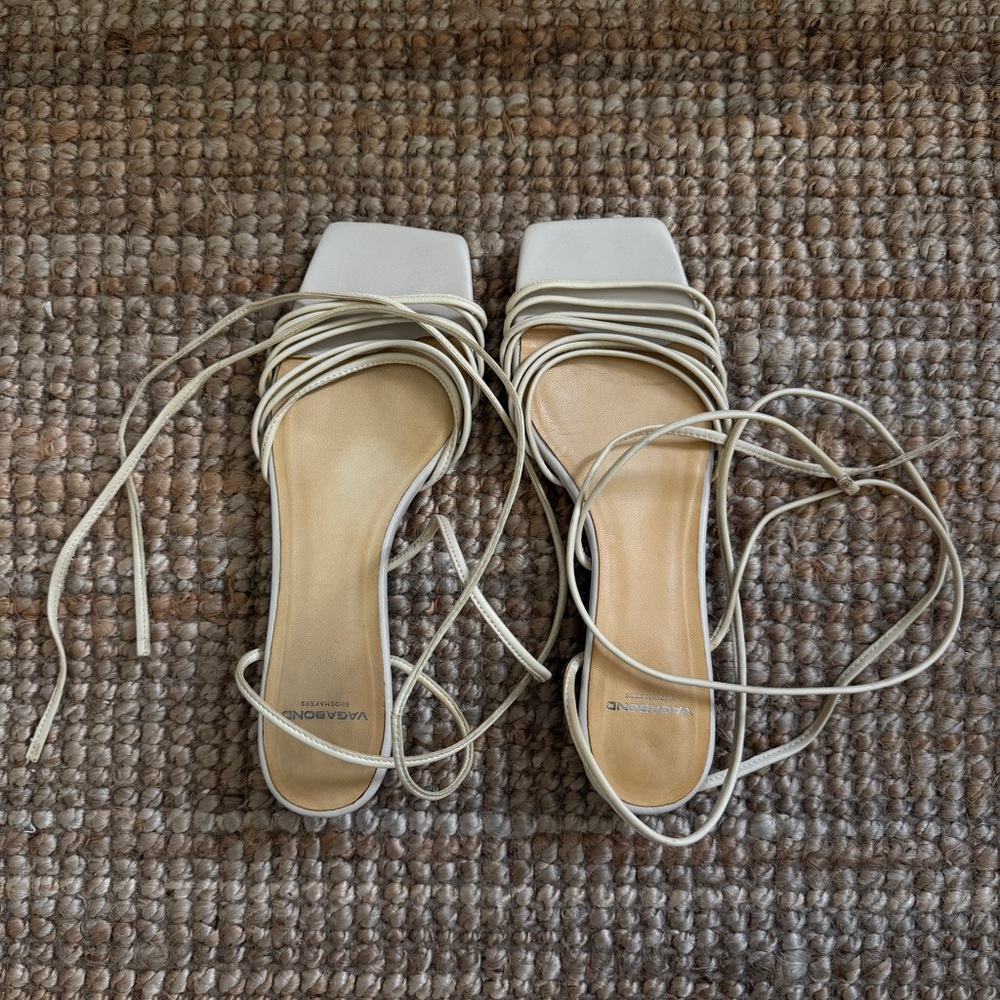 Vagabond Anni Cream Strappy Sandals